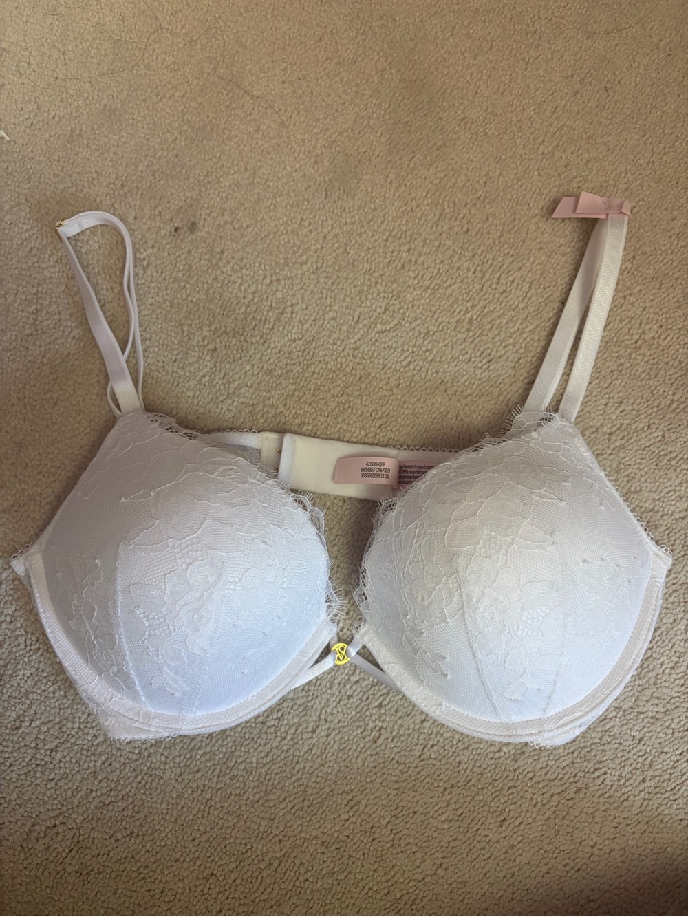 Victoria Secret White Lace Push up Bra